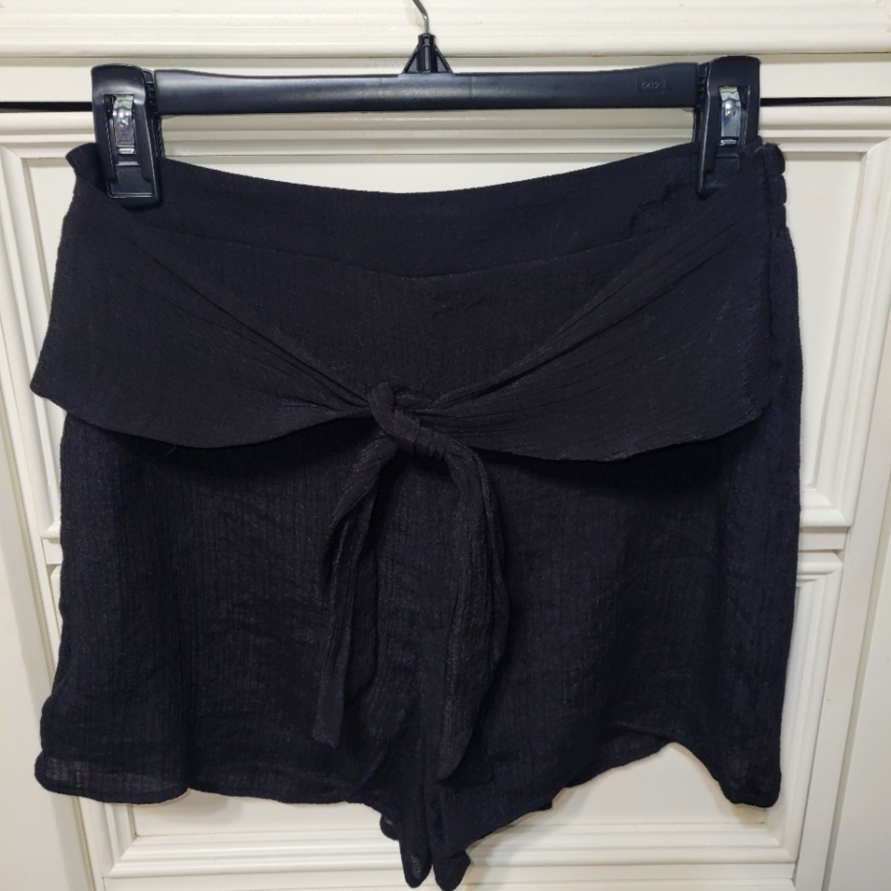A. Byer Shorts Medium